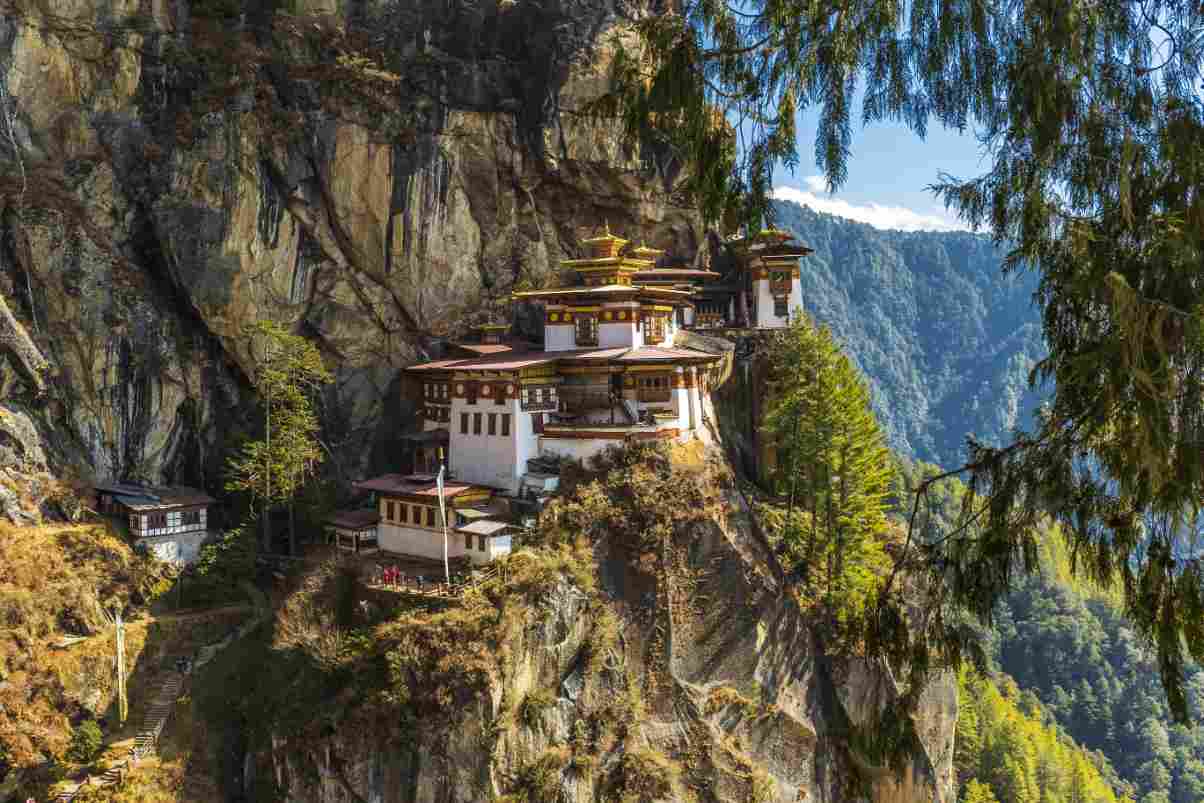 Ikonischer Tigers Nest Tempel im Paro Tal, Bhutan